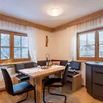 Daire Exenberger / Smaragd Bramberg am Wildkogel