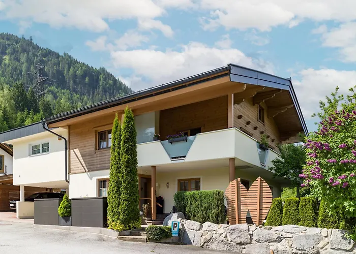 Exenberger / Smaragd 아파트 *