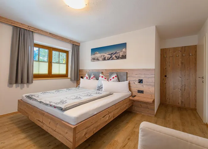 아파트 Exenberger / Smaragd *