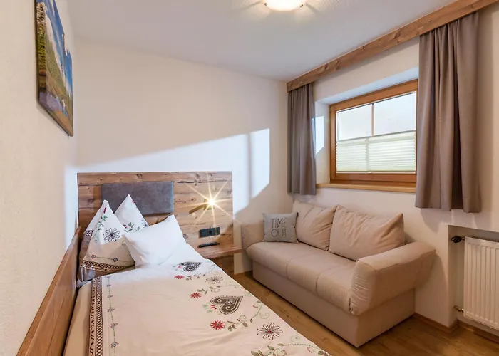 아파트 Exenberger / Smaragd