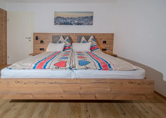 아파트 Exenberger / Smaragd *